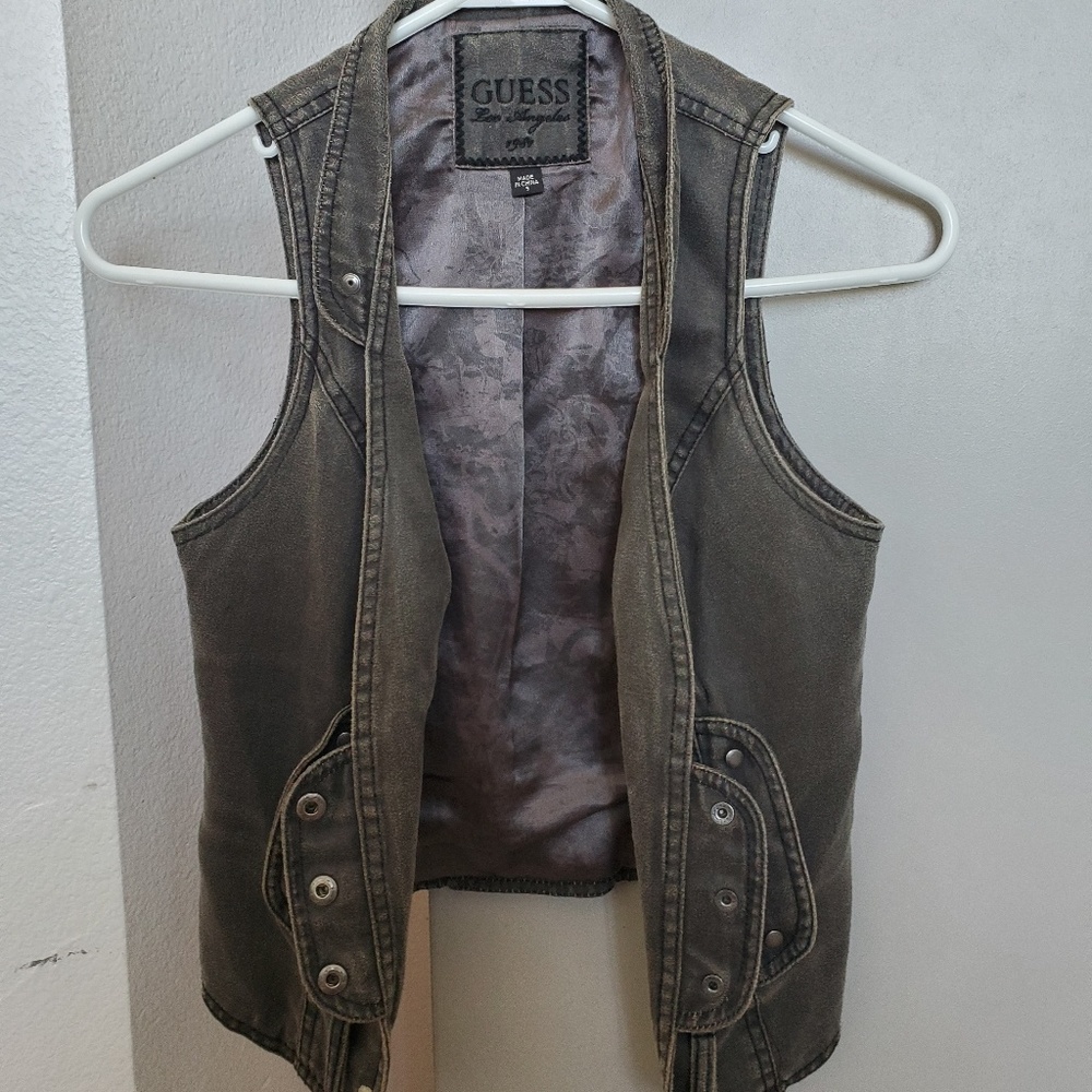 Guess vest